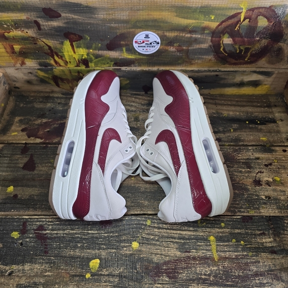 Nike Air Max 1 LX Sail Team Red Grey Gum Nby FJ3169-100  12 Women's = 10.5 Men's - Picture 4 of 8